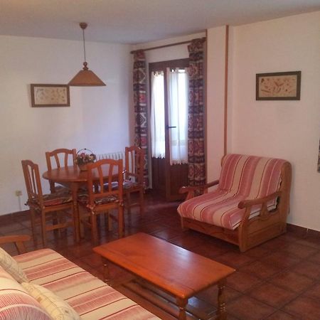 Apartamentos Petronilla Benasque Room photo