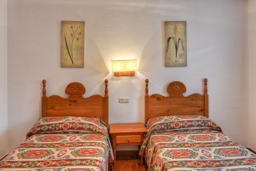Apartamentos Petronilla Benasque Room photo